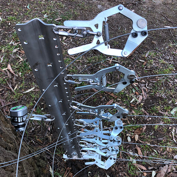 Multi strand wire strainer and tensioner