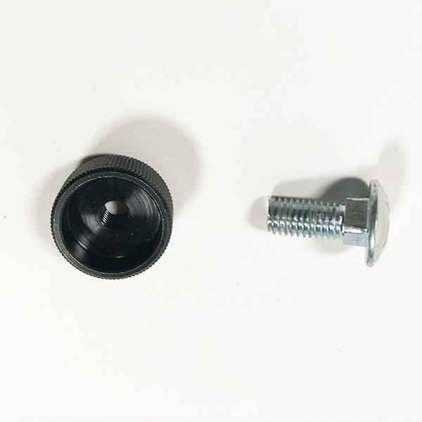 Strainer board quick release nut and bolt